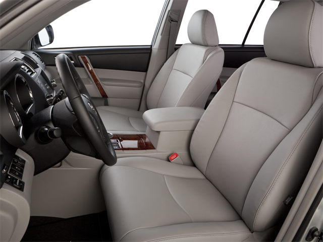 2013 Toyota HIGHLANDER Base Plus V6