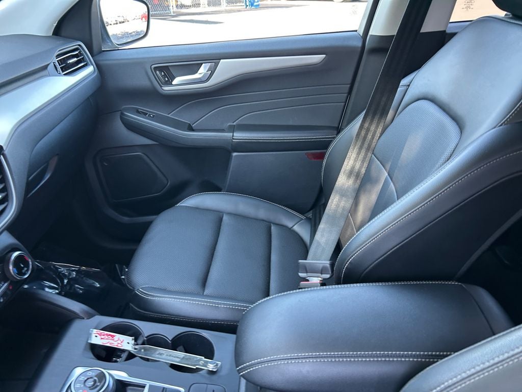 2022 Ford Escape Hybrid SEL