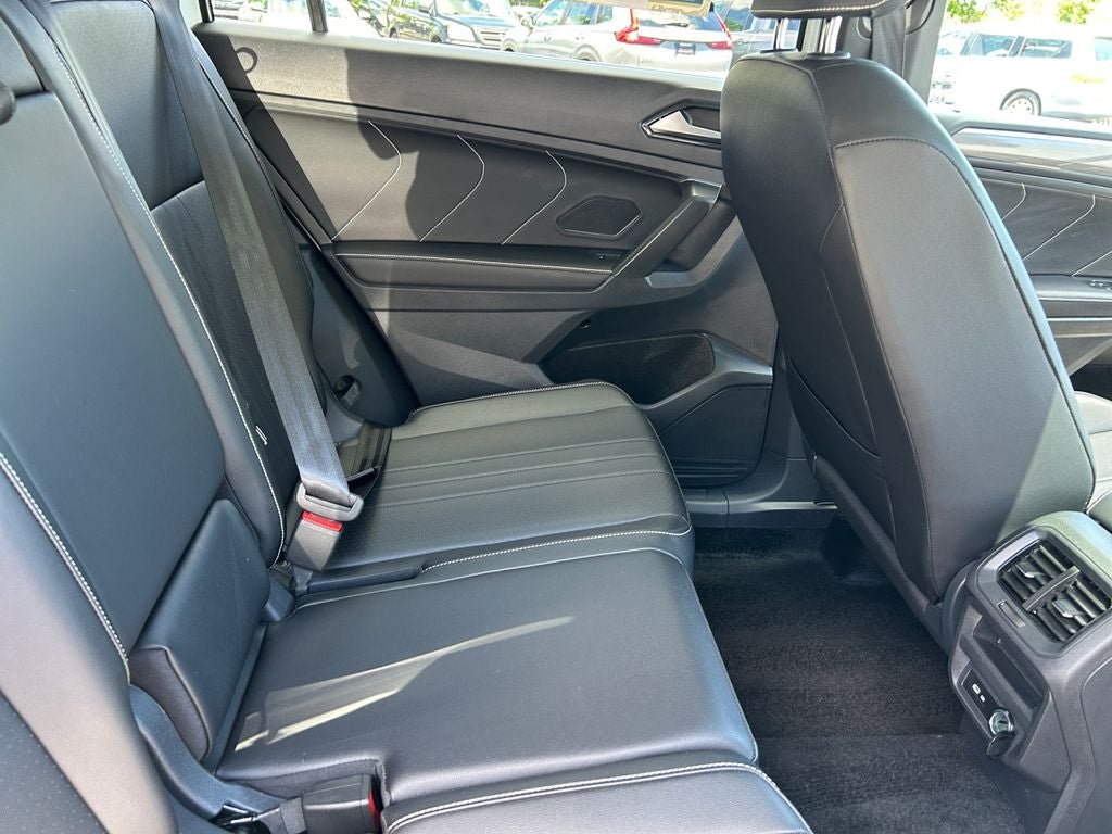 2024 Volkswagen Tiguan 2.0T SE R-Line Black