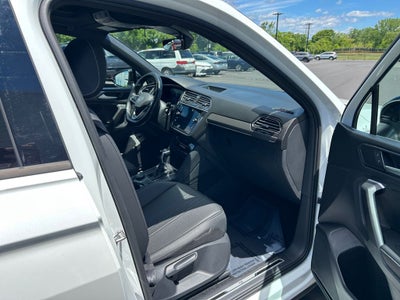 2024 Volkswagen Tiguan 2.0T SE R-Line Black