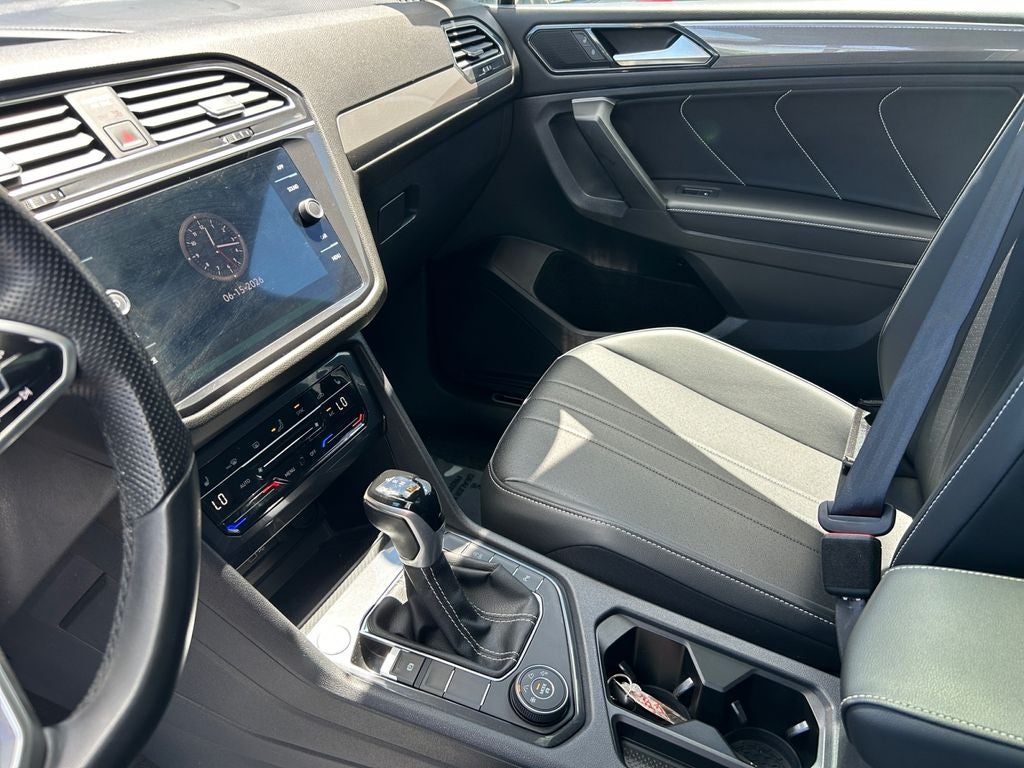 2024 Volkswagen Tiguan 2.0T SE R-Line Black