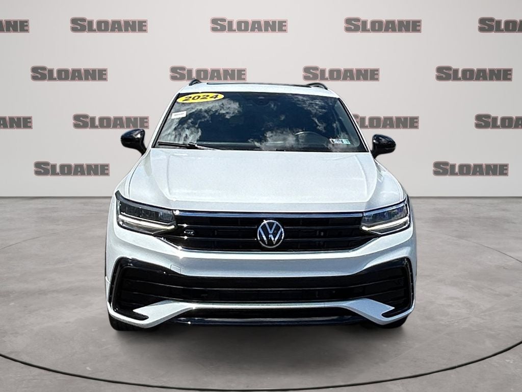 2024 Volkswagen Tiguan 2.0T SE R-Line Black