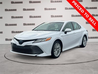 2019 Toyota Camry Hybrid XLE