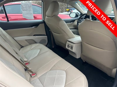 2019 Toyota Camry Hybrid XLE