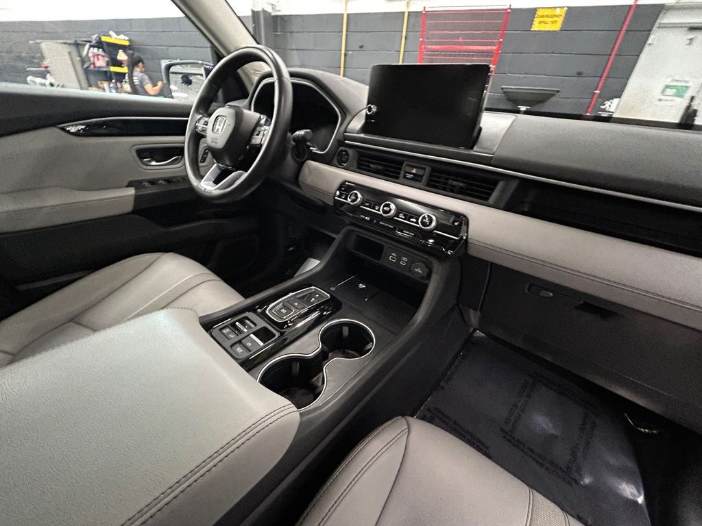 2023 Honda Pilot Touring