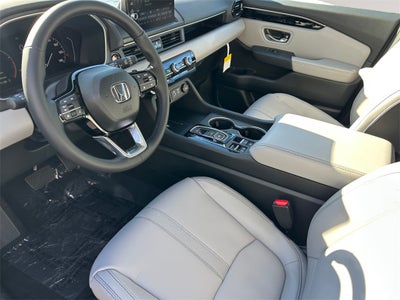 2025 Honda Pilot Touring