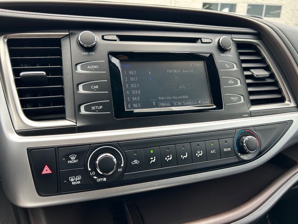 2019 Toyota Highlander LE