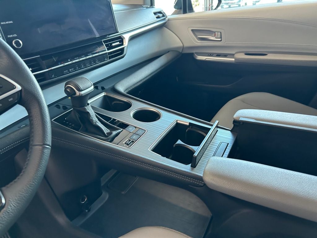 2026 Toyota Sienna XLE 7 Passenger