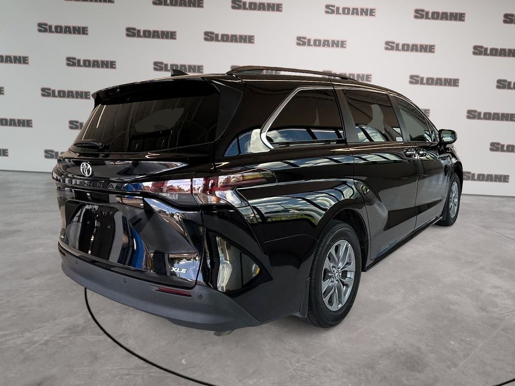 2026 Toyota Sienna XLE 7 Passenger