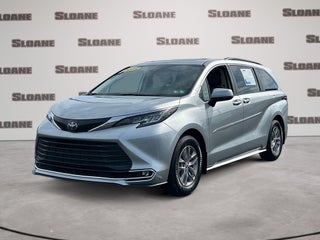 2022 Toyota Sienna XLE 7 Passenger