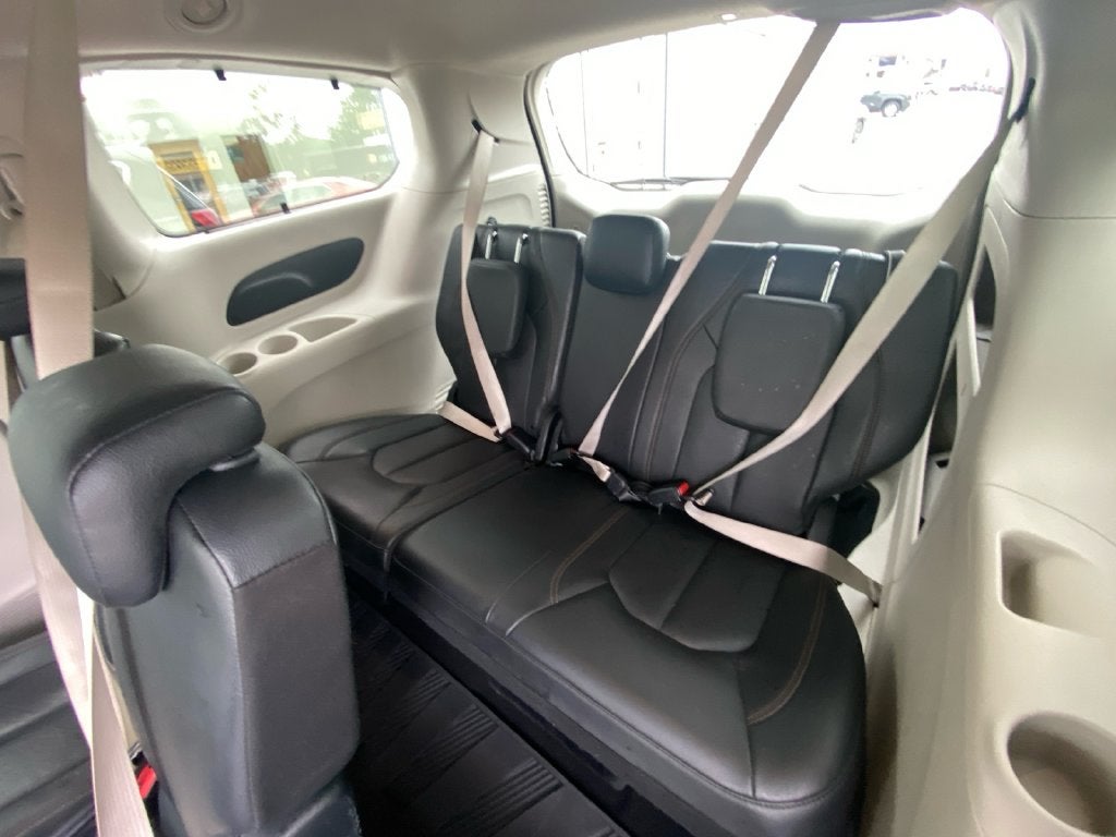 2020 Chrysler Pacifica Touring L