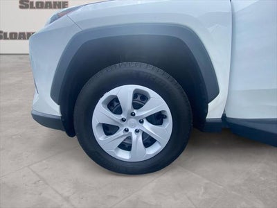 2020 Toyota RAV4 LE