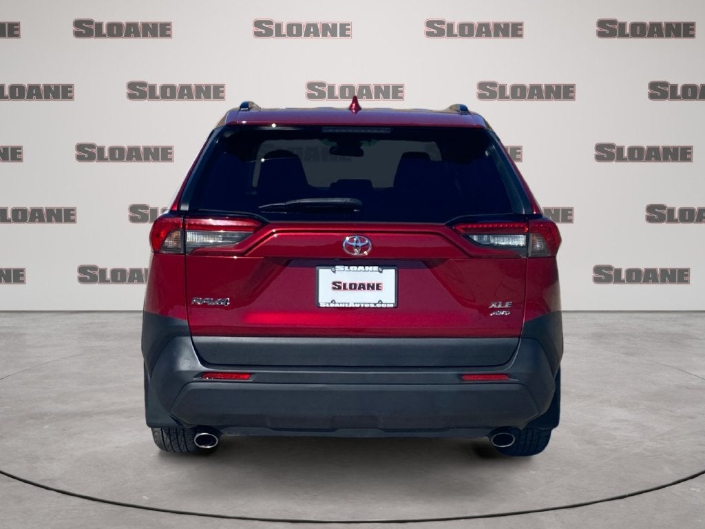 2020 Toyota RAV4 XLE