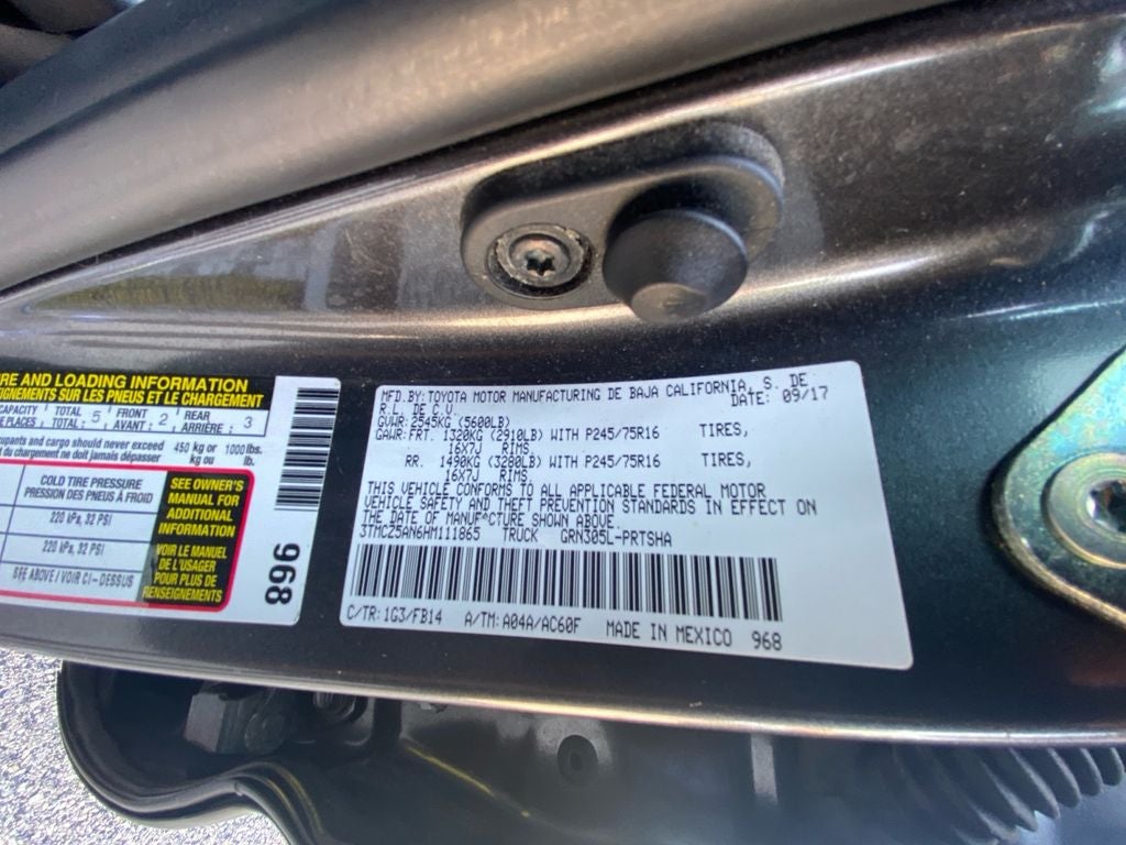 2017 Toyota Tacoma SR V6