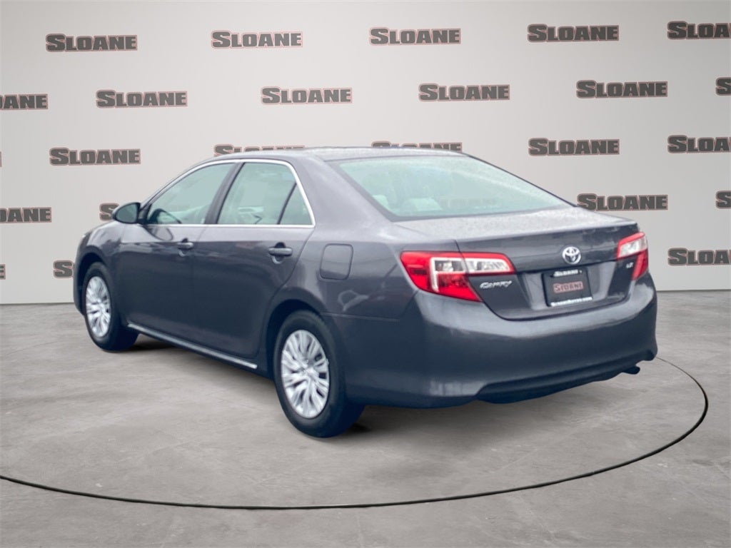 2014 Toyota CAMRY SE