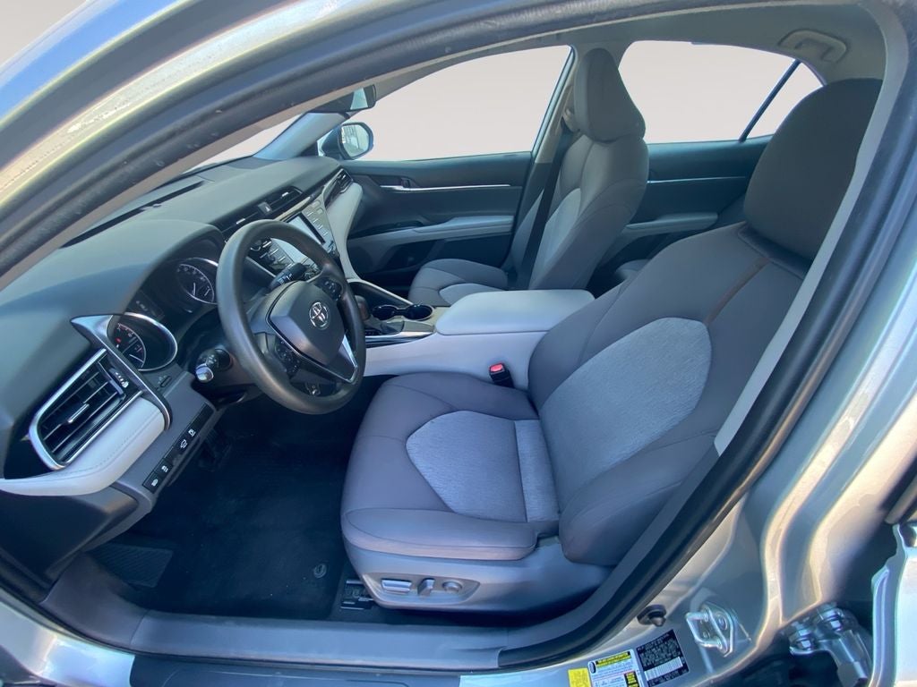 2020 Toyota CAMRY LE