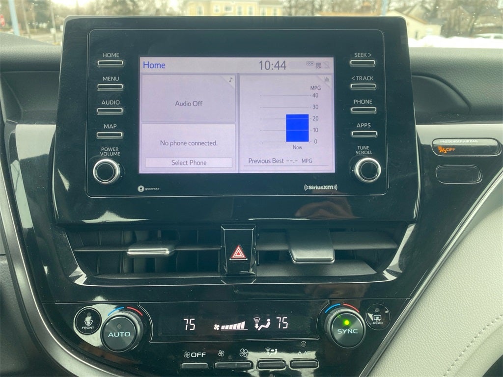 2024 Toyota CAMRY LE