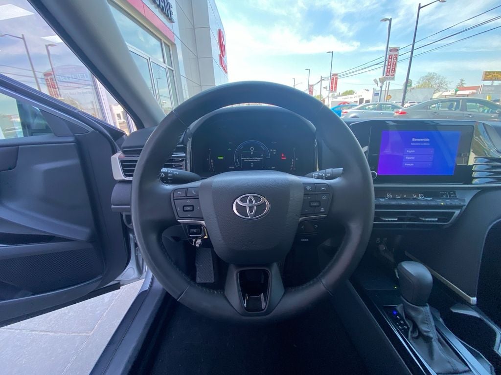 2025 Toyota CAMRY LE