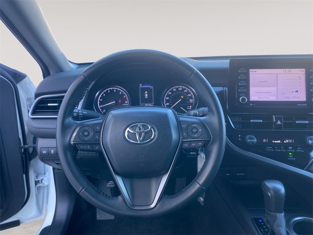 2022 Toyota CAMRY SE