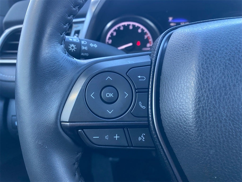 2022 Toyota CAMRY SE