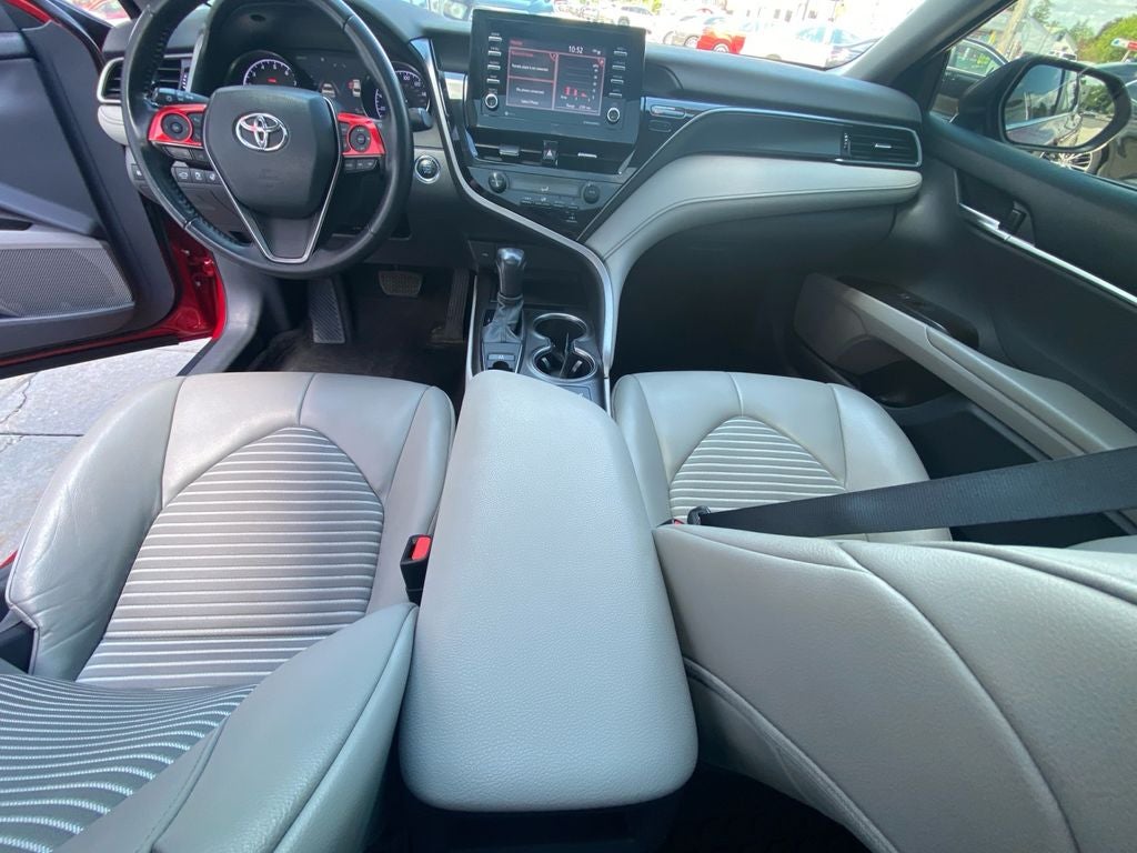 2021 Toyota CAMRY SE