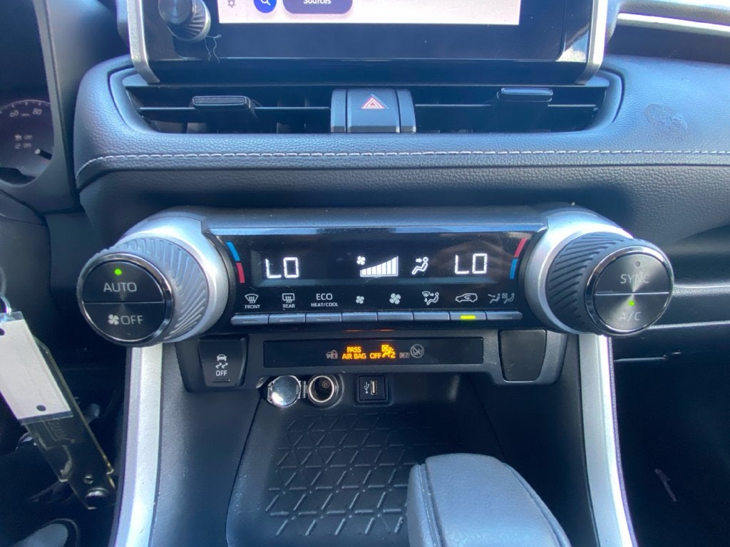 2023 Toyota RAV4 Hybrid LE