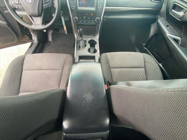 2016 Toyota CAMRY LE