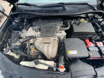 2016 Toyota CAMRY LE