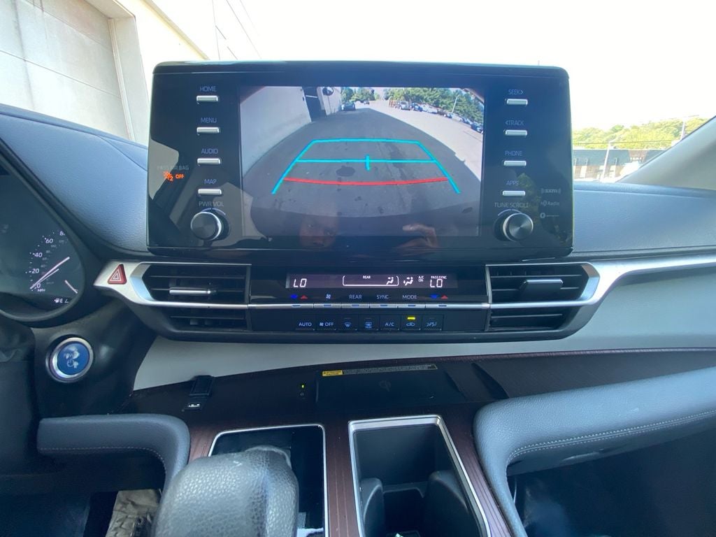 2023 Toyota Sienna LE 8 Passenger