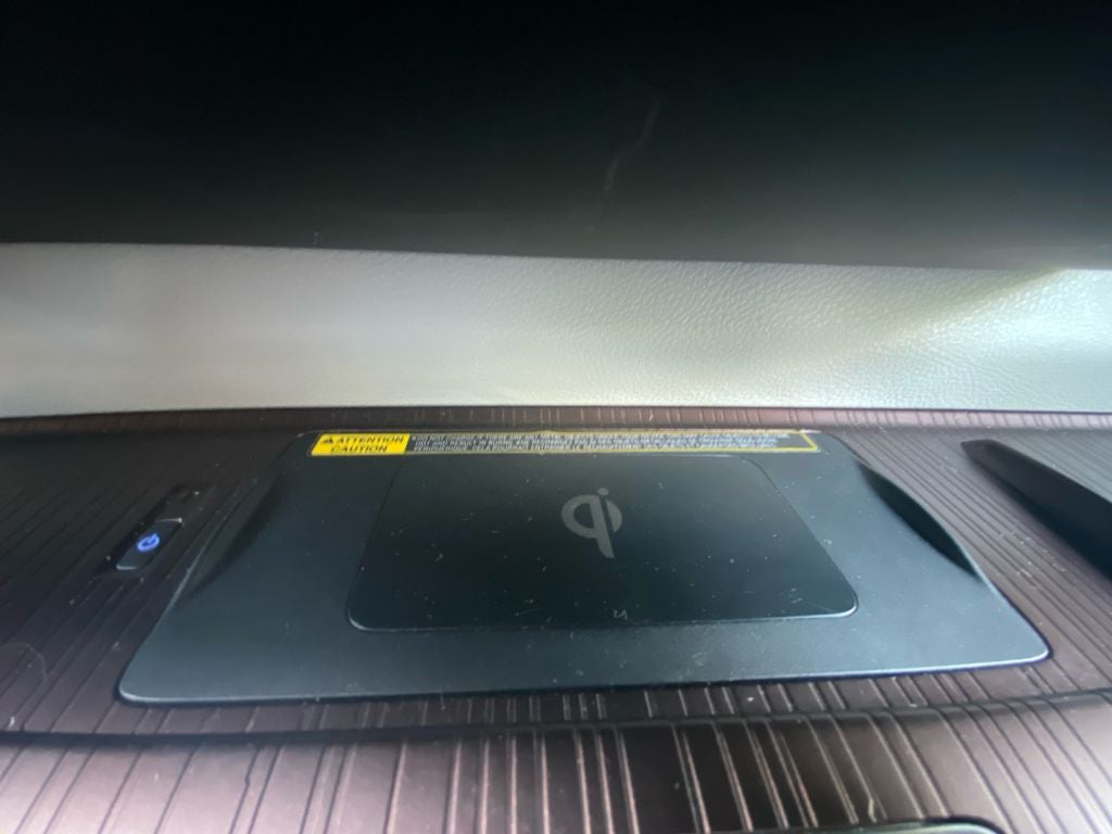 2023 Toyota Sienna LE 8 Passenger