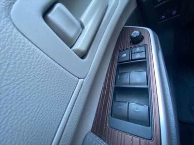 2023 Toyota Sienna LE 8 Passenger
