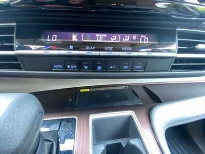 2023 Toyota Sienna LE 8 Passenger