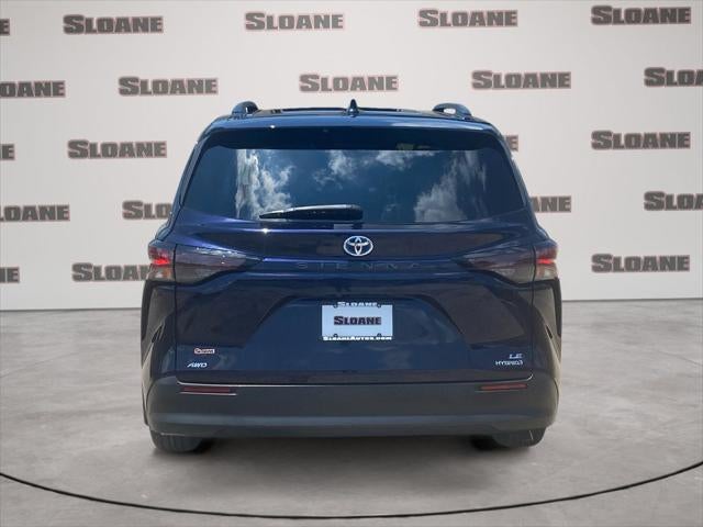 2023 Toyota Sienna LE 8 Passenger