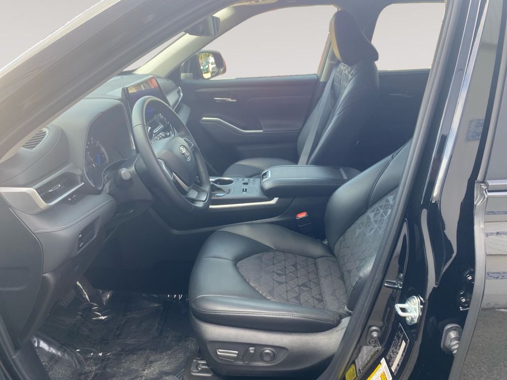 2024 Toyota HIGHLANDER HEV XLE