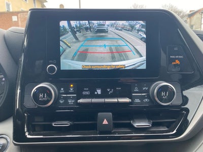 2023 Toyota HIGHLANDER LE