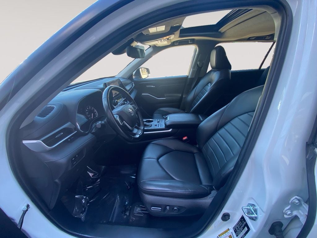 2023 Toyota HIGHLANDER XLE