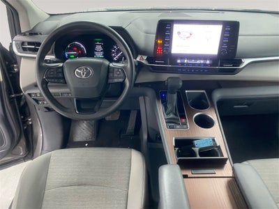 2024 Toyota SIENNA LE LE 8 Passenger
