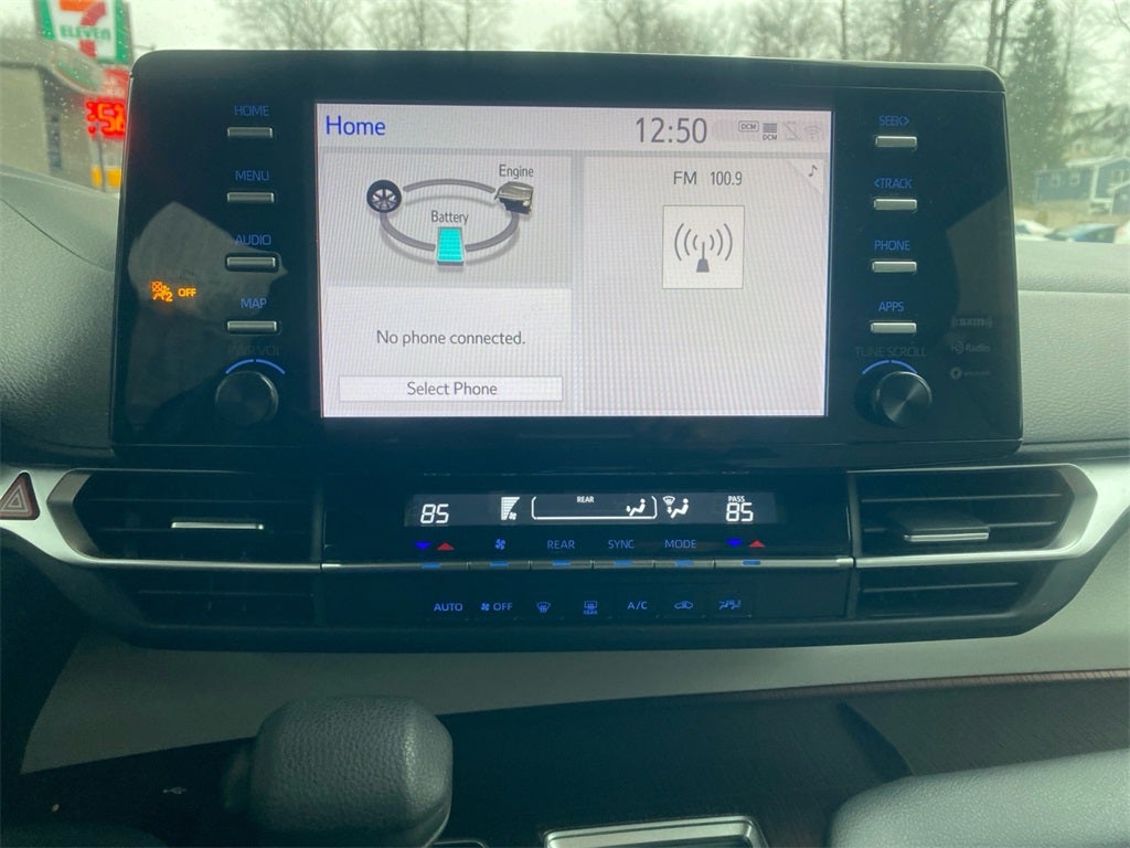 2024 Toyota SIENNA LE LE 8 Passenger