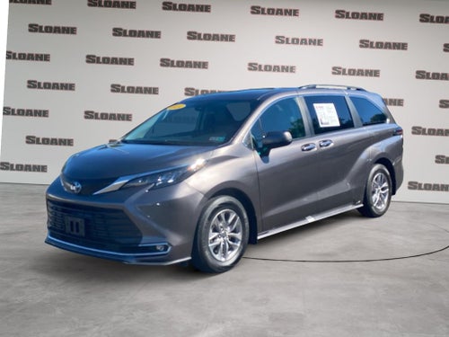 2024 Toyota Sienna XLE 8 Passenger