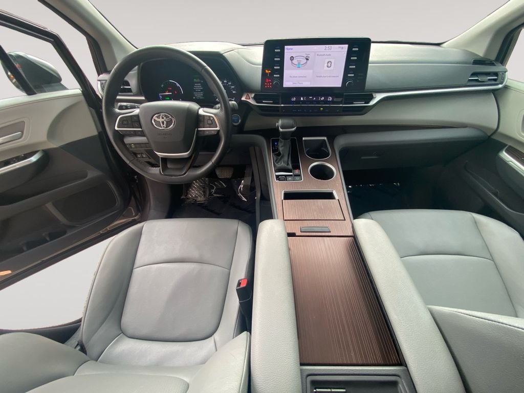 2024 Toyota Sienna XLE 8 Passenger