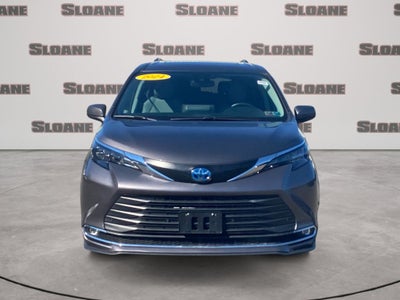 2024 Toyota Sienna XLE 8 Passenger