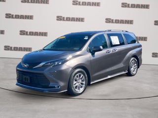 2024 Toyota Sienna XLE 8 Passenger