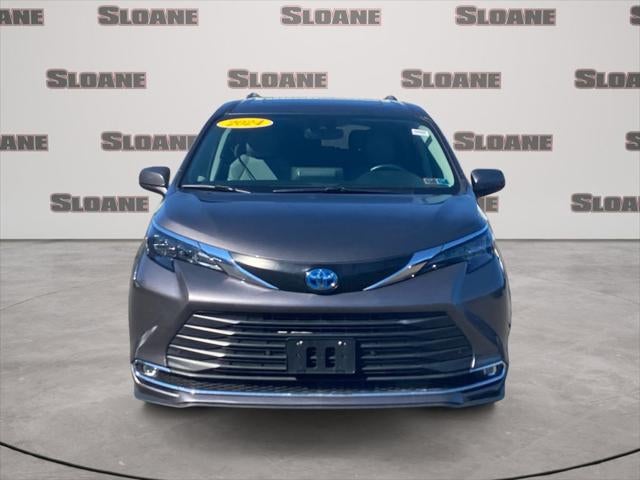 2024 Toyota Sienna XLE 8 Passenger