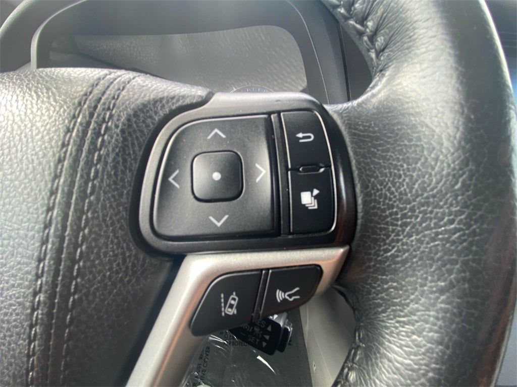 2019 Toyota SIENNA XLE 3.5L Limited 7 Passenger