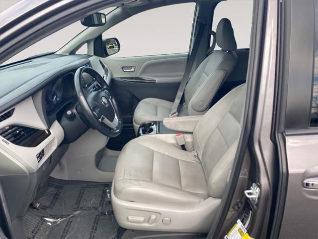 2019 Toyota SIENNA XLE 3.5L Limited 7 Passenger