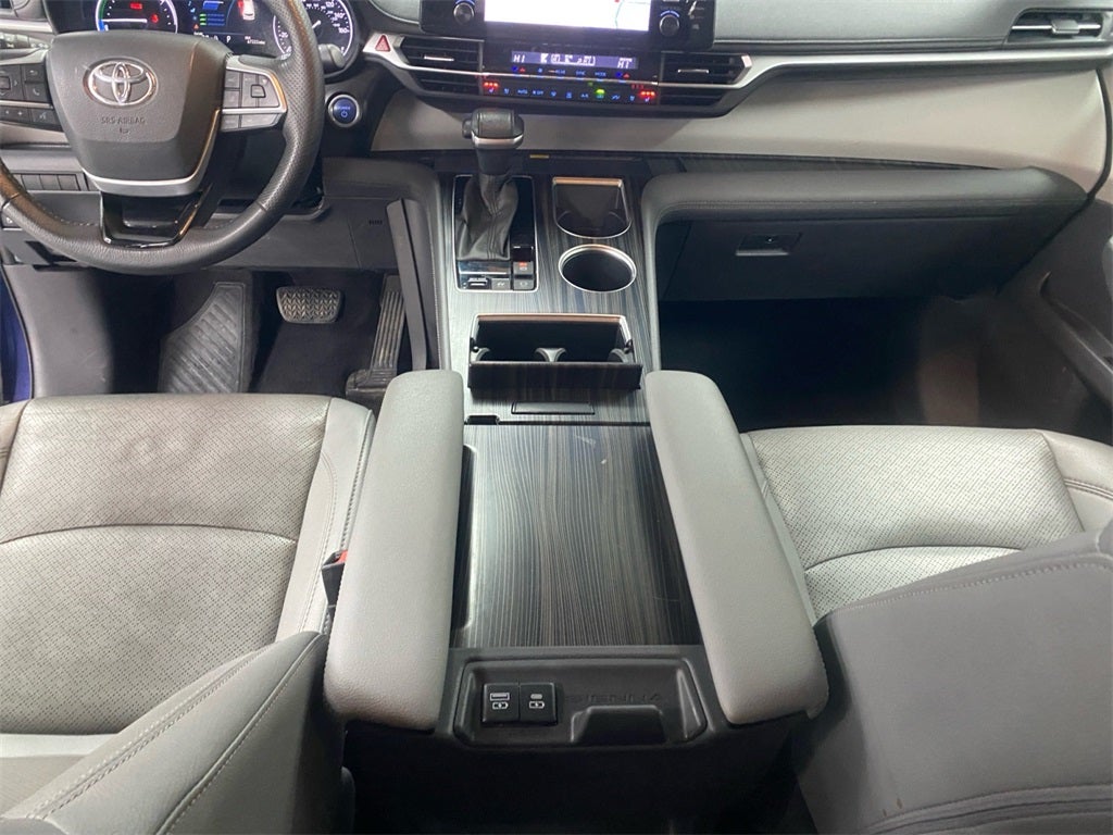 2021 Toyota SIENNA LTD AWD Limited 7 Passenger