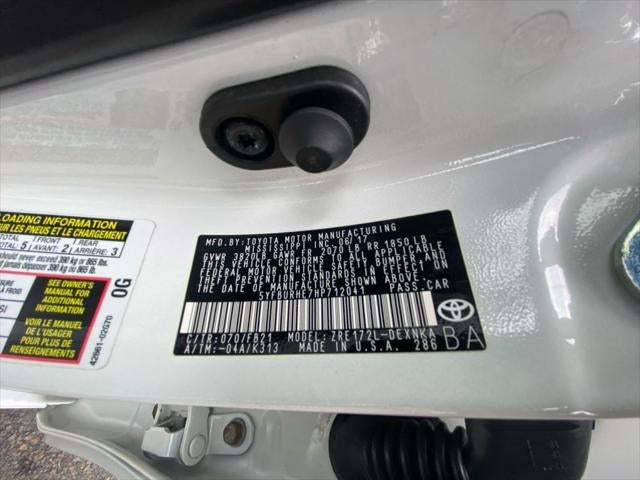 2017 Toyota COROLLA LE