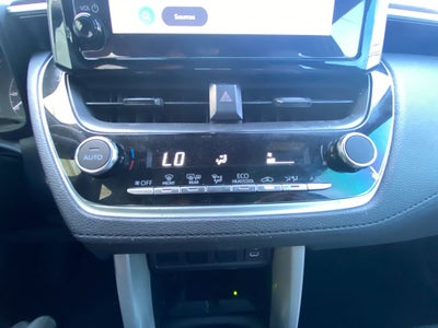 2024 Toyota Corolla Cross Hybrid SE