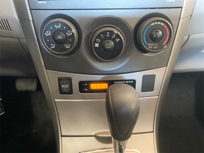 2011 Toyota COROLLA LE