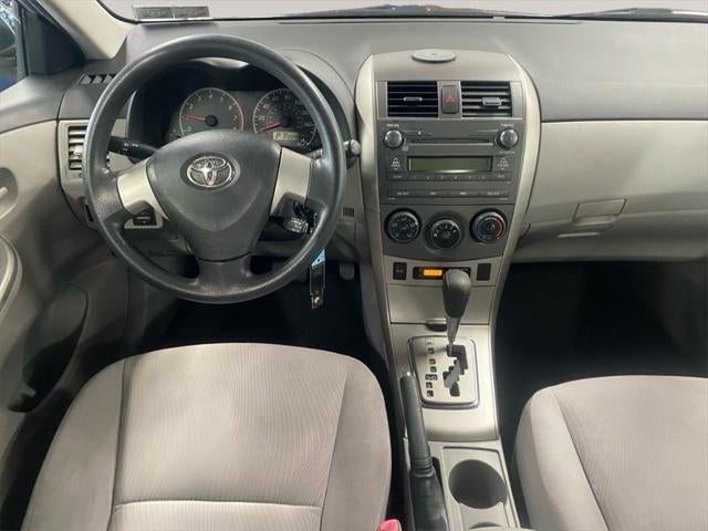 2011 Toyota COROLLA LE
